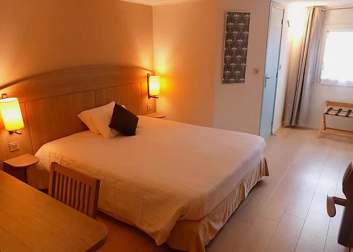 The Originals City, Hôtel Le Gayant, Douai (Inter-Hotel)